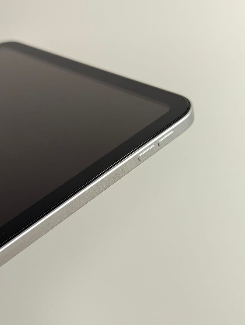 iPad (A16)本体(充電ケーブルなし)　+周辺機器