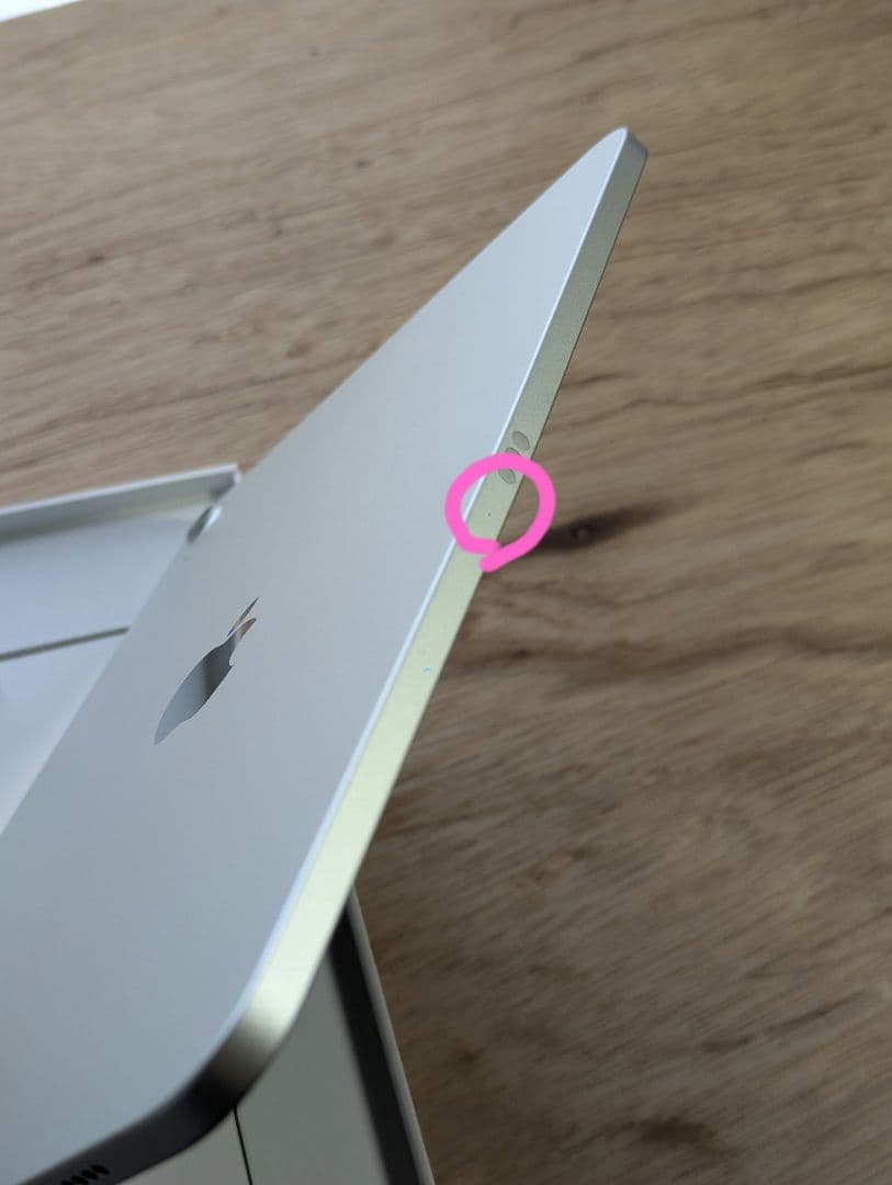 iPad (A16)本体(充電ケーブルなし)　+周辺機器