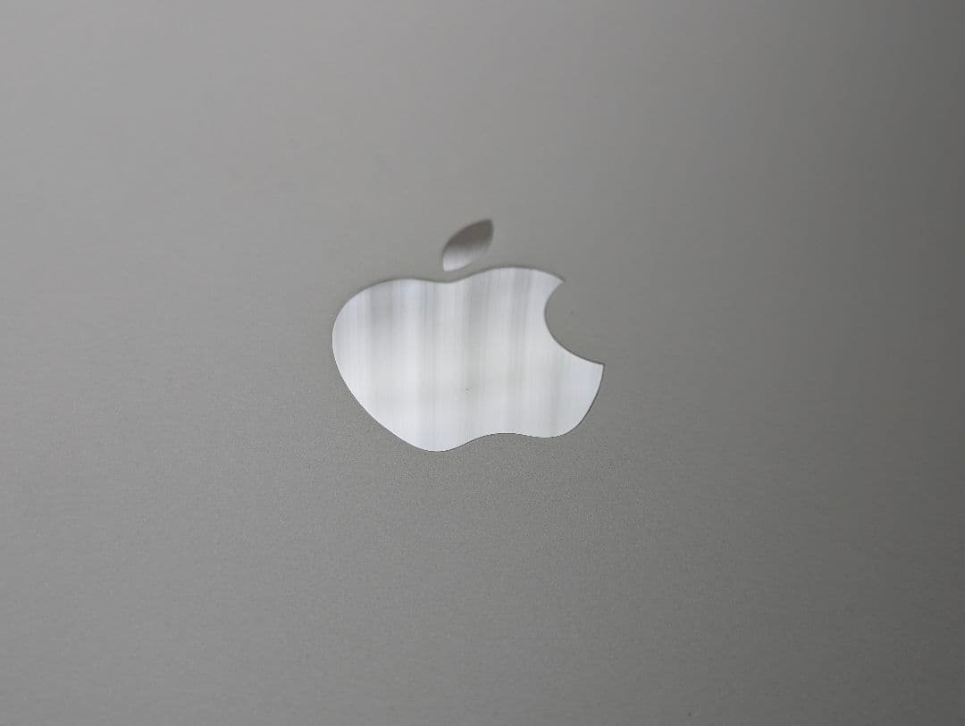 iPad (A16)本体(充電ケーブルなし)　+周辺機器