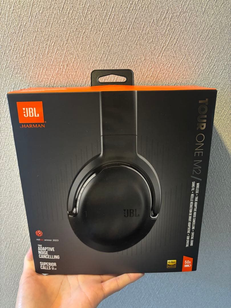 JBL Tour One M2 ワイヤレスヘッドホン 1度の試着のみ