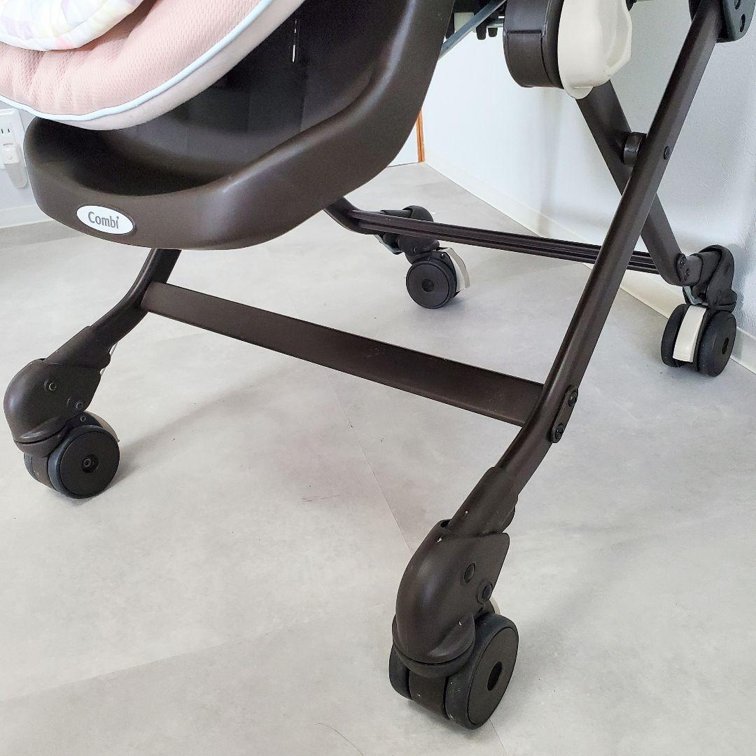 Combi コンビ ネムリラ4キャス ハイローチェア SWINGlotta 手動