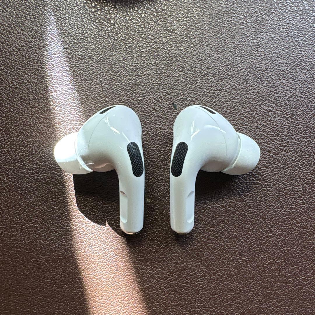 AirPods Pro 2 ホワイト 本体 充電ケース付き