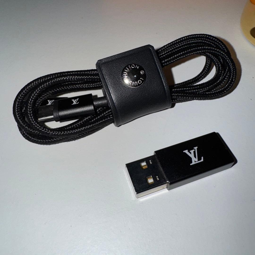 ルイヴィトン　ホライゾンライト・アップイヤホン　ゴールド　QAB220