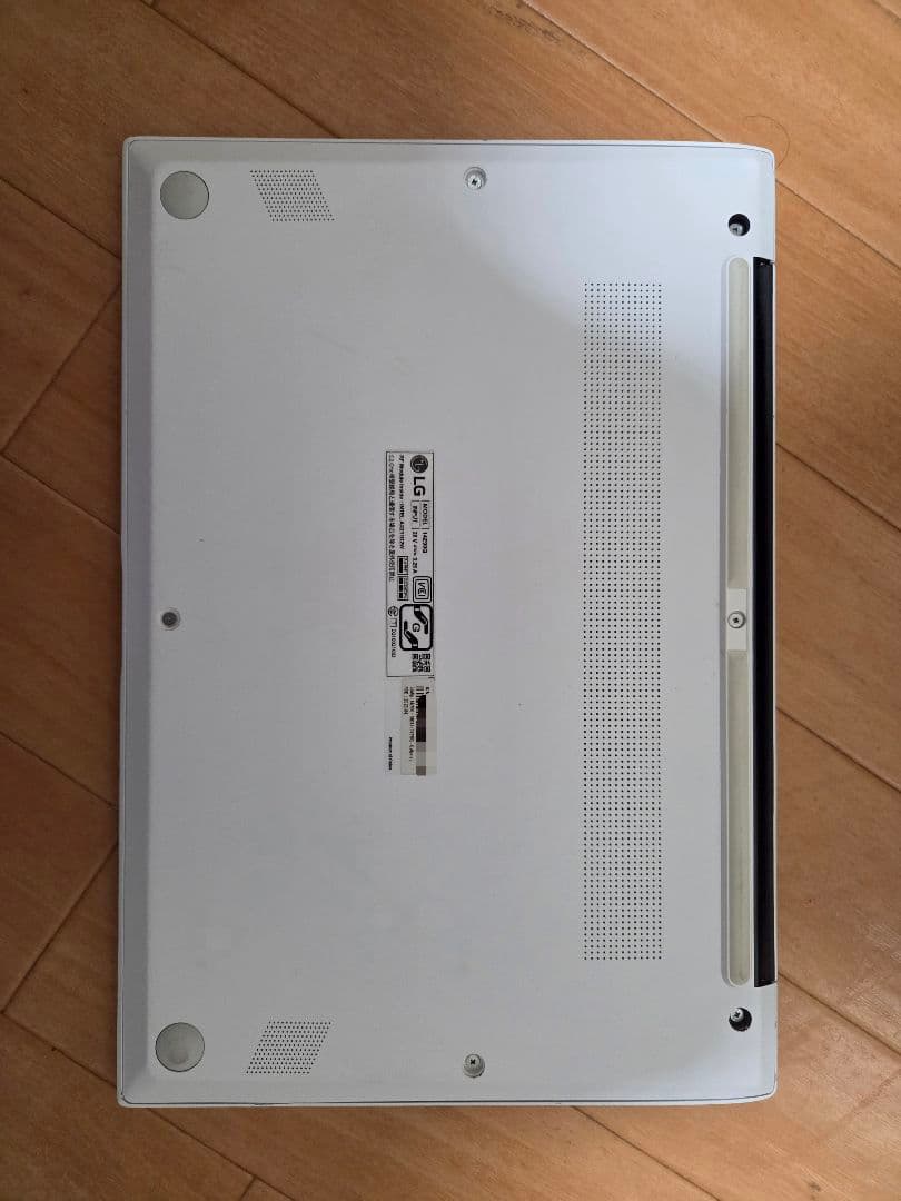 LG Gram 軽量ノート型パソコン 12世代i3 14Z90Q-GR31J