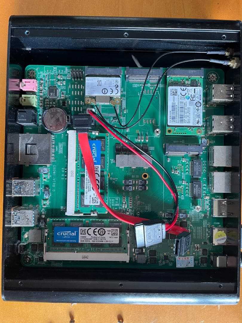 ファンレス静音ミニPC　i7-5500u　SSD250Gb&MEM 16GB