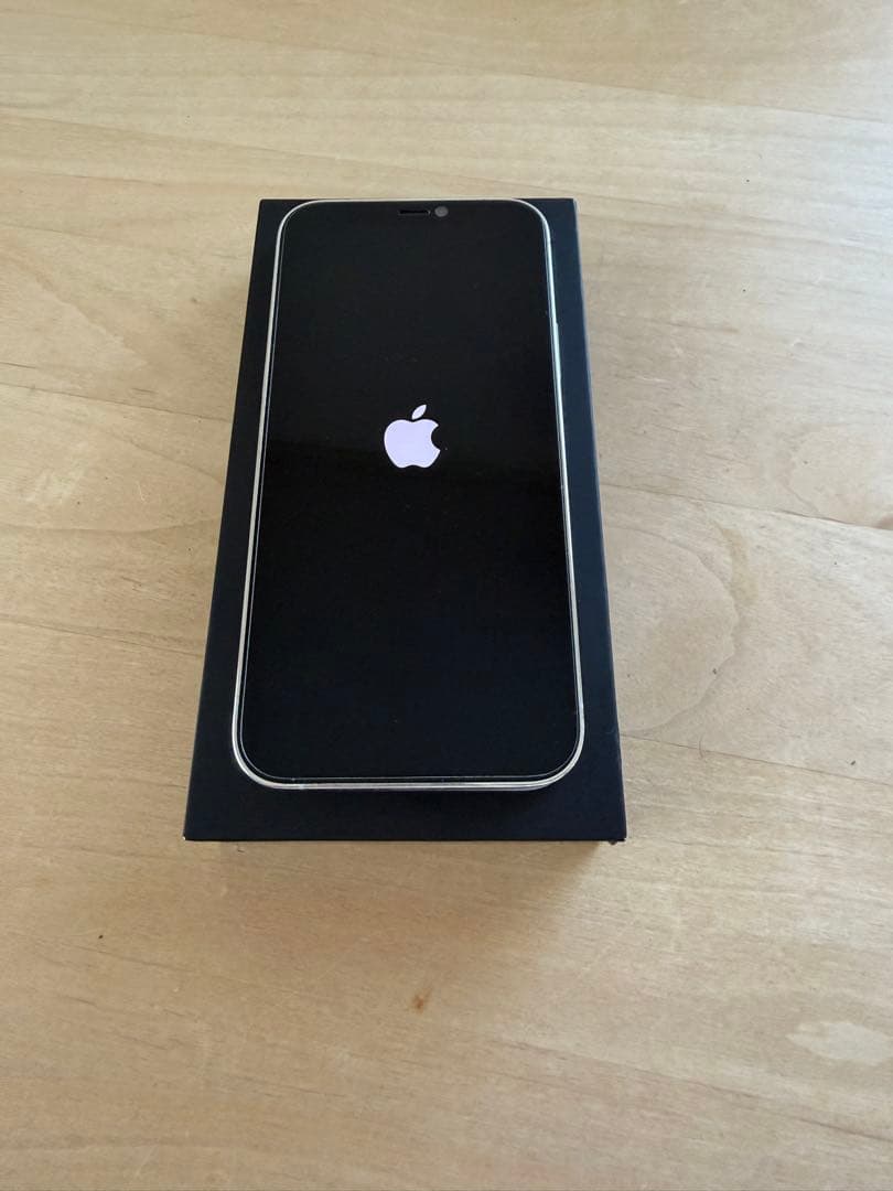 Apple iPhone 12 Pro ホワイト 本体