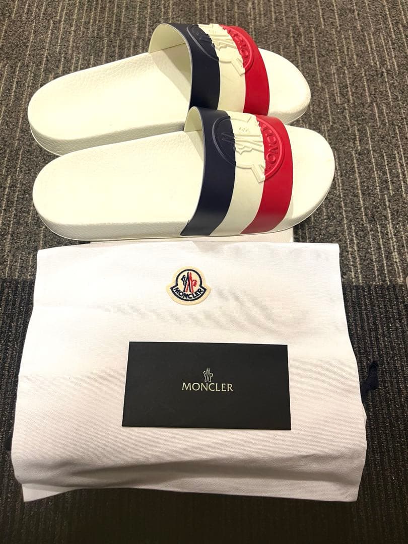 MONCLER トリコロール Basileサンダル 専用袋付き 41 ホワイト