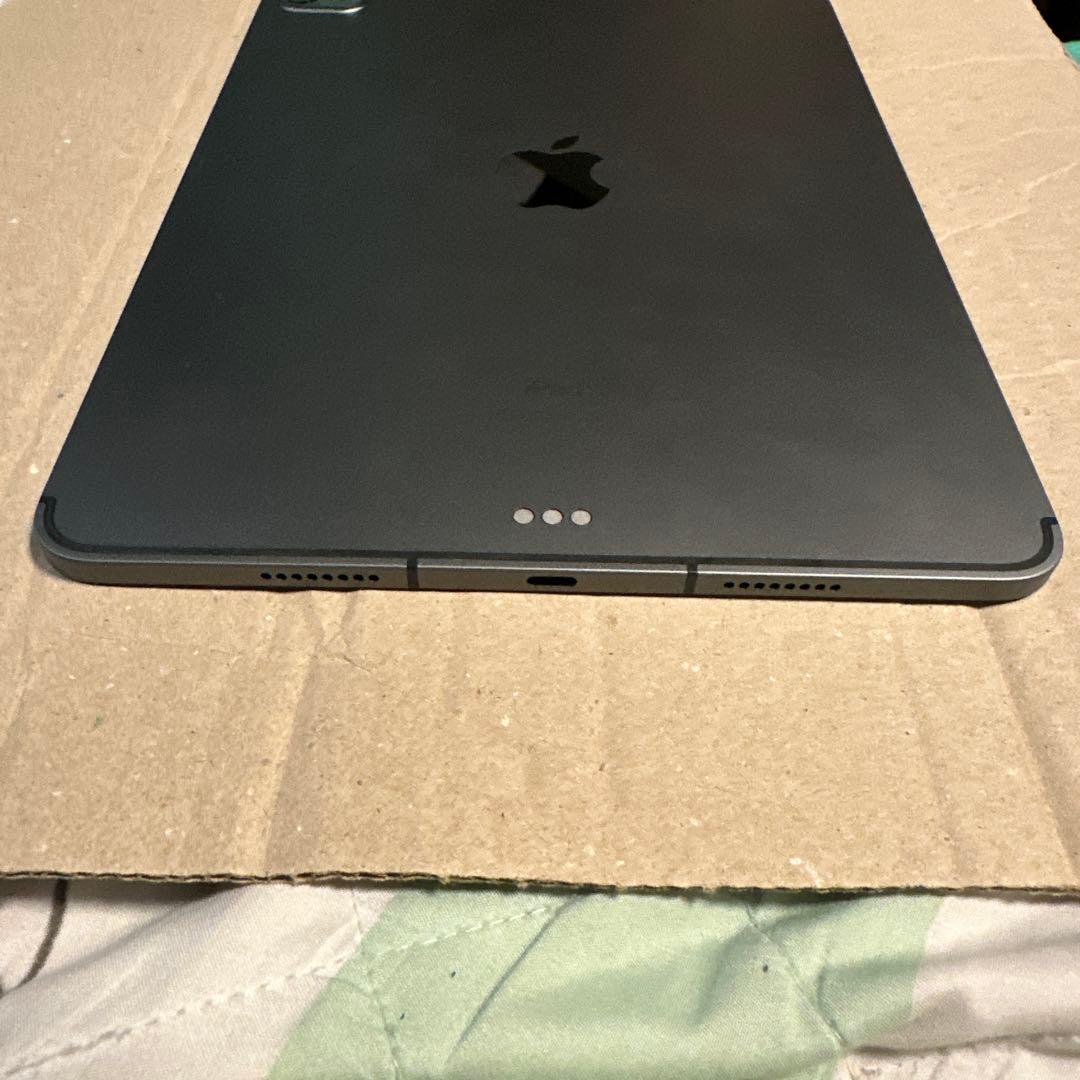 と*★様 iPad Pro 11インチ 第3世代 256GB バッテリー100%