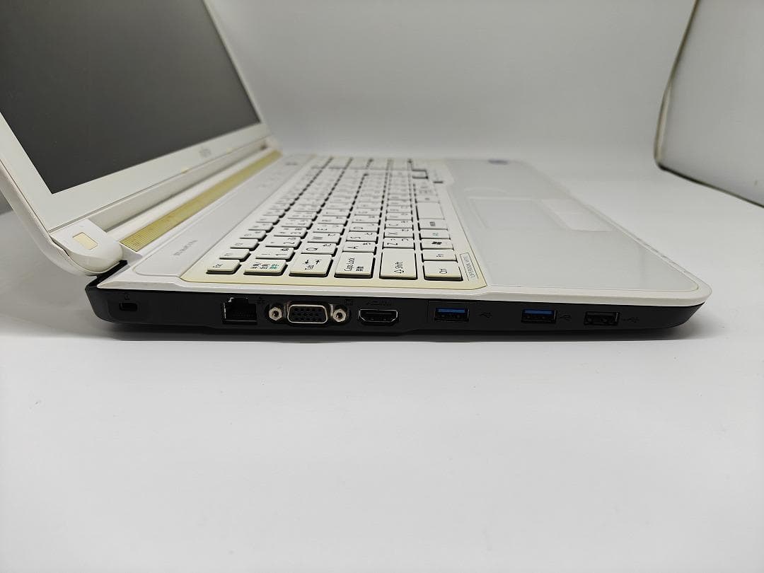 【FUJITSU】爆速 Core i7/新品SSD128GBノートパソコン F1