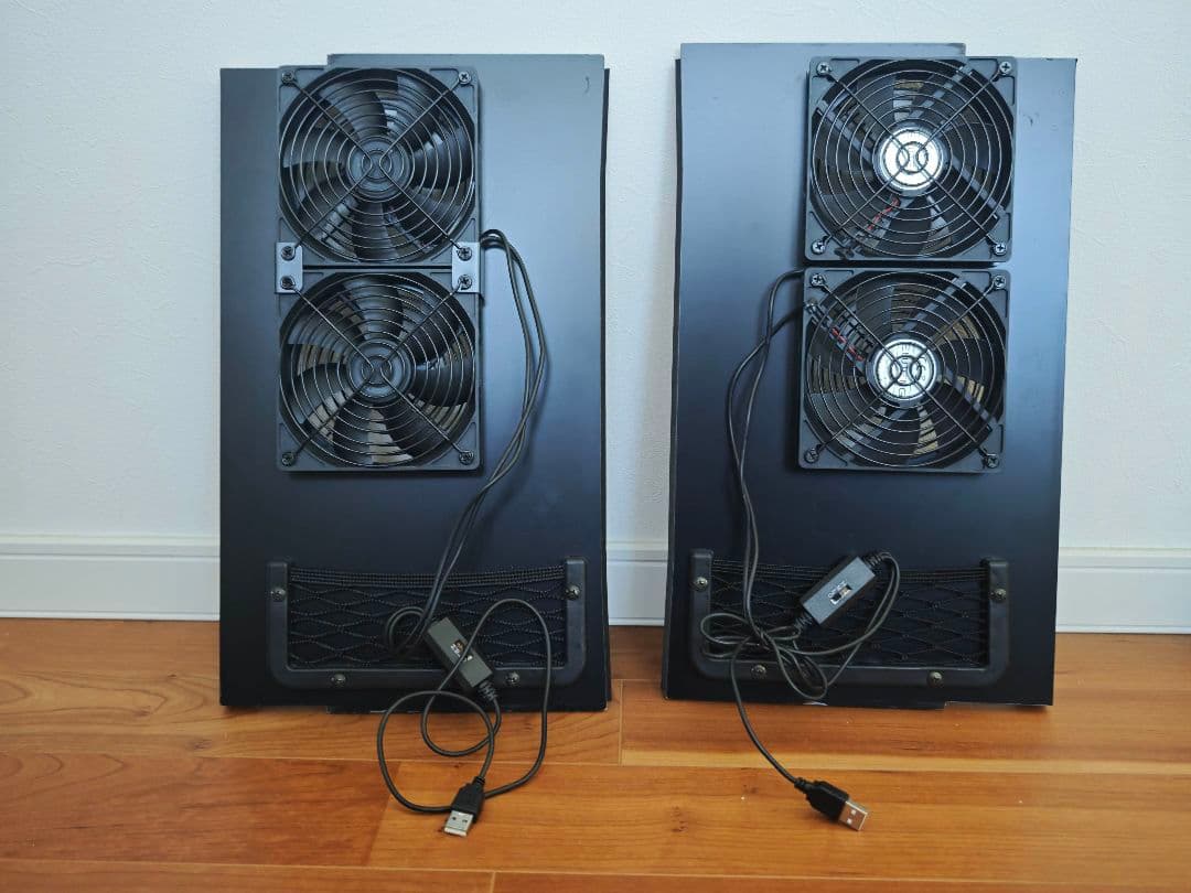 ハイエース200系4型以降　リアスライド左右窓用　ファン取付パネル(ファン付)