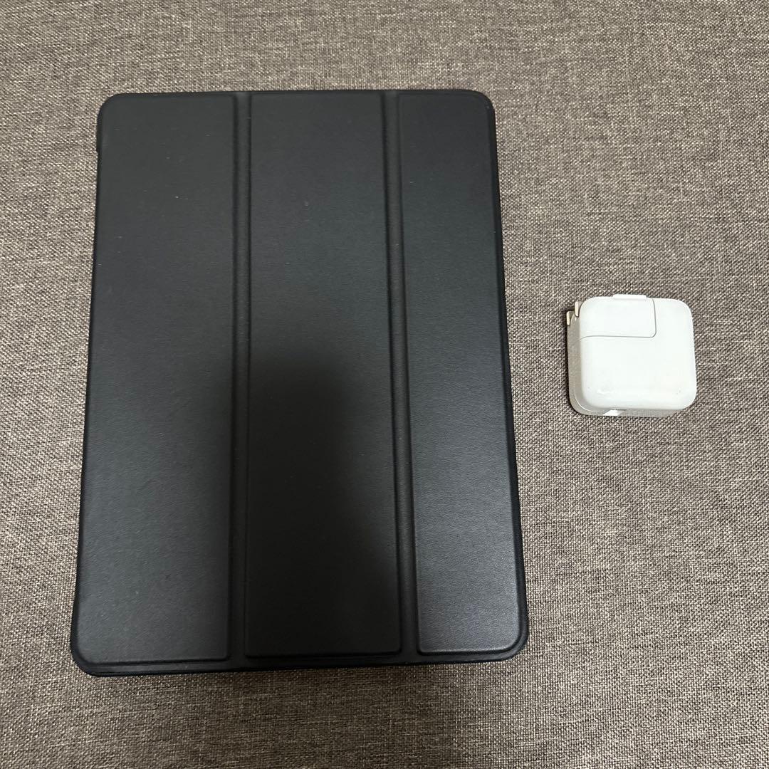 Apple iPad 第5世代 Wi-Fi 32GB シルバー