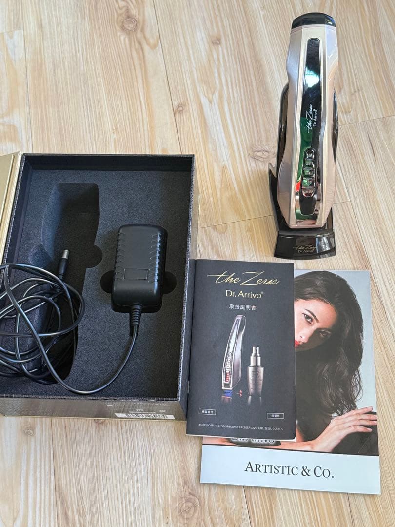 Dr. Arivo 美顔器 ARTISTIC & CO.