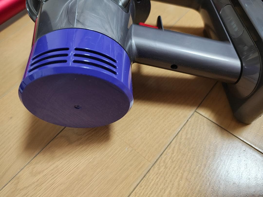 ダイソン★掃除機★V10★ＳV12★純正バッテリー新品と大差なし★スタンド付き