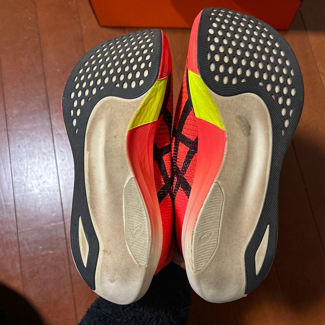 美品！アシックスメタスピードエッジパリ　24.5センチ