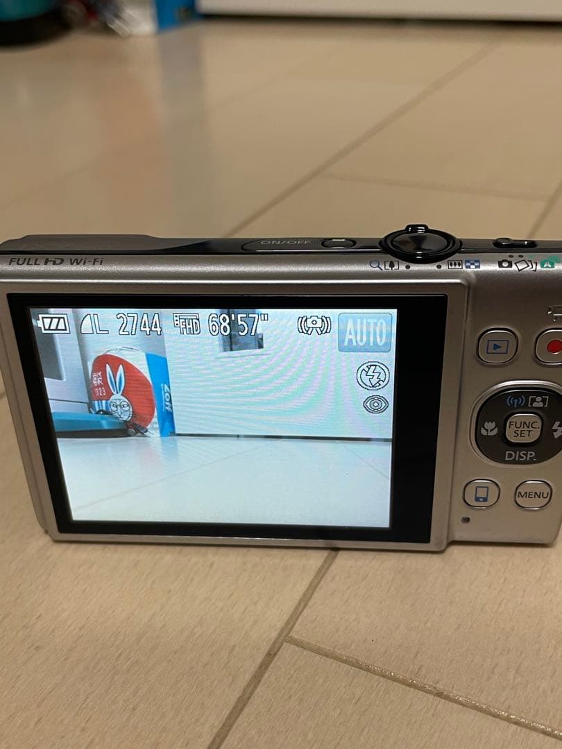 み*ん様 Canon IXY 640 シルバー　箱あり