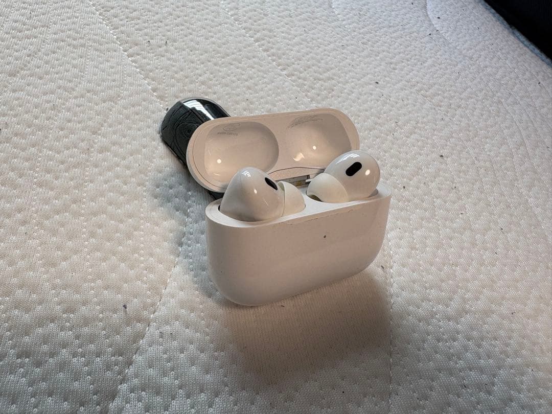 AirPods Pro2 本体 ホワイト 充電ケース付