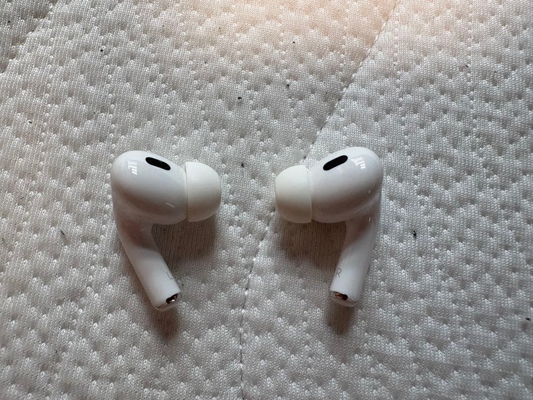 AirPods Pro2 本体 ホワイト 充電ケース付