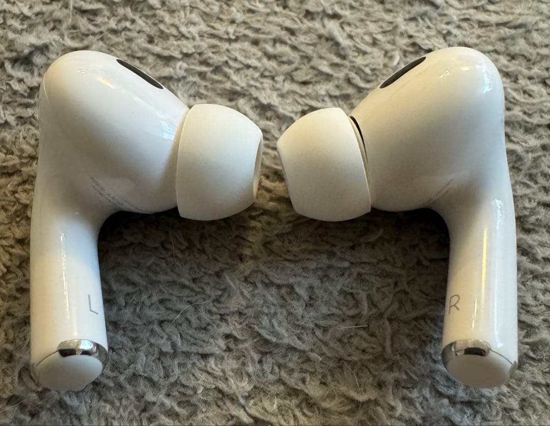 Apple AirPods Pro第2世代、AZLAイヤーピース付き
