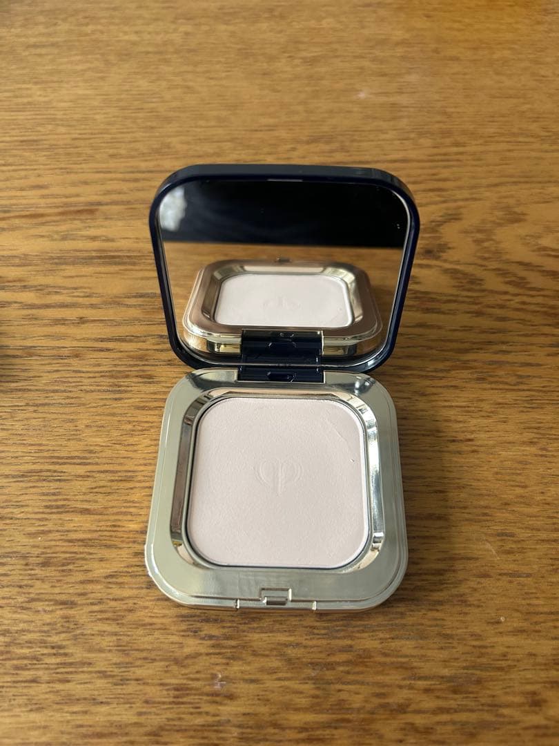 クレ・ド・ポー ボーテ プレストパウダー ピンク系