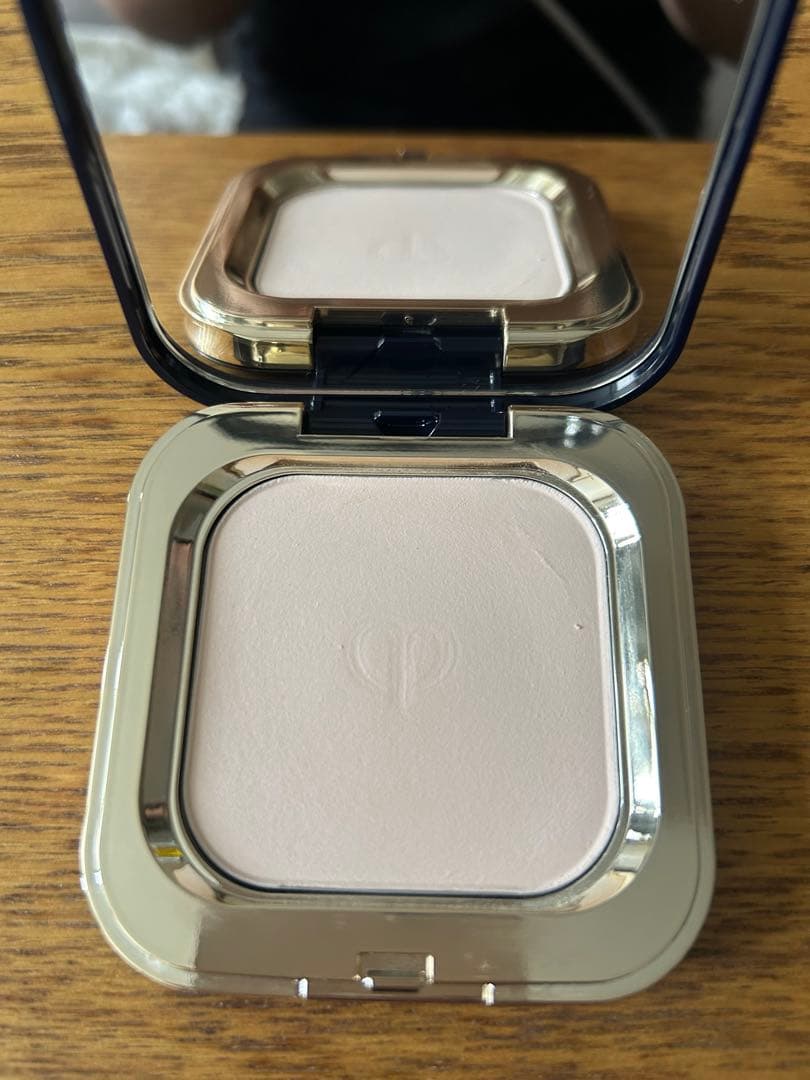 クレ・ド・ポー ボーテ プレストパウダー ピンク系