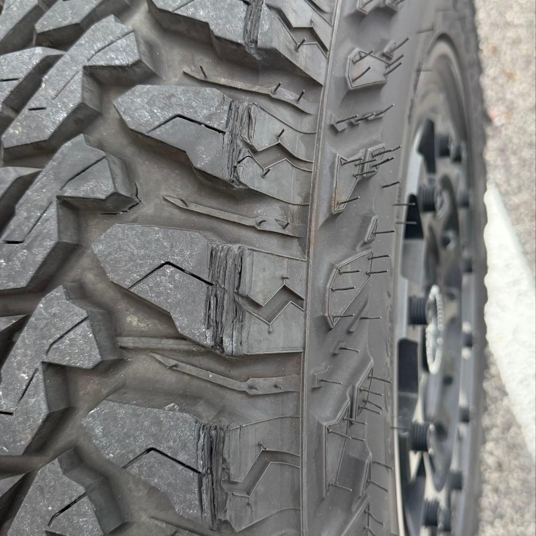 【手渡し限定】BLACK RHINO ホイール