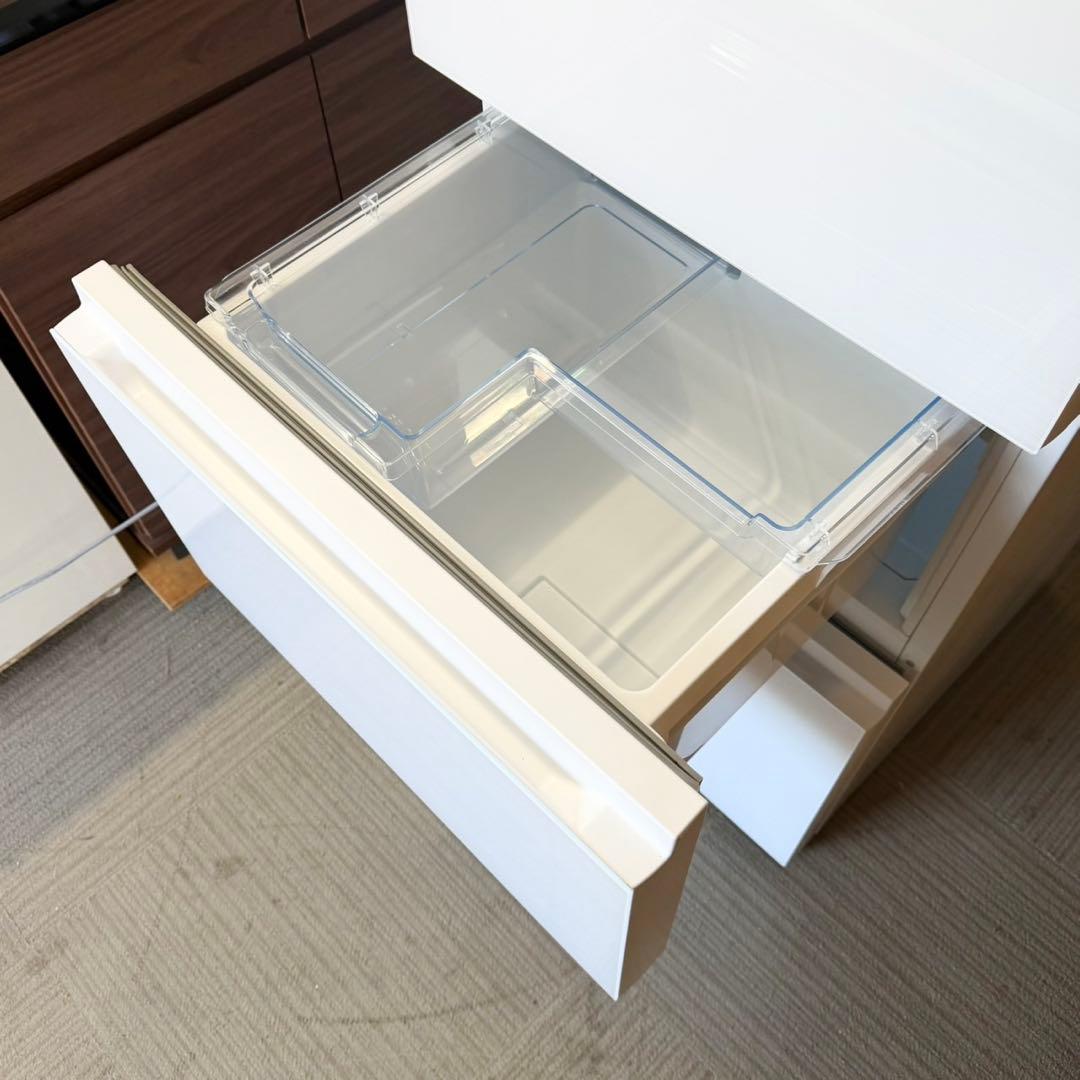 ハイセンス2022年製 283L冷蔵庫 自動製氷 高級ガラスドア