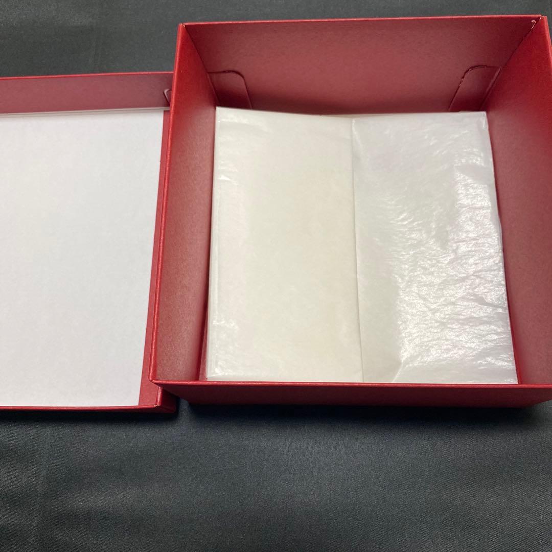 フェラガモ　カチューシャ　箱付き　美品　salvatore ferragamo