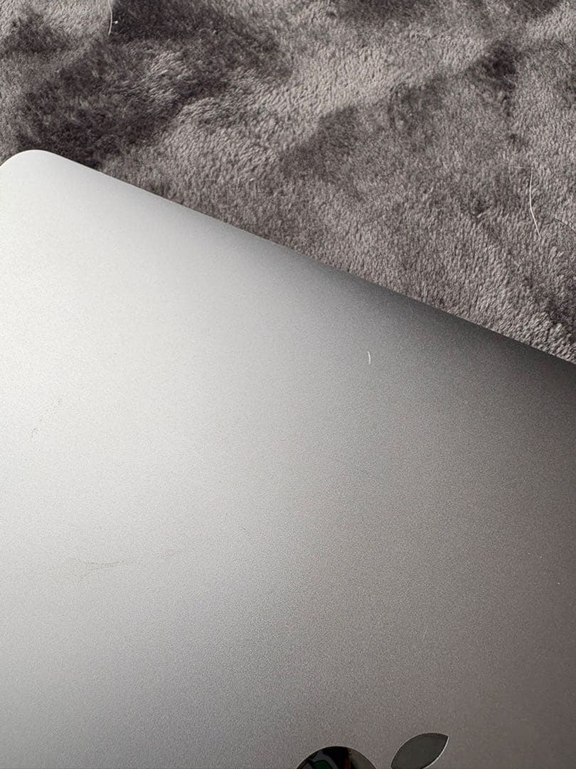 macbook air 2020　i7/16gb/1tb