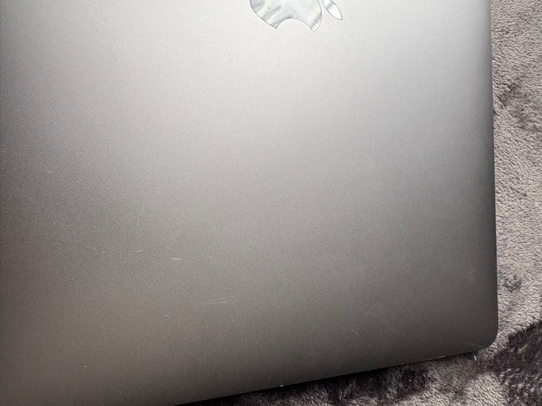 macbook air 2020　i7/16gb/1tb