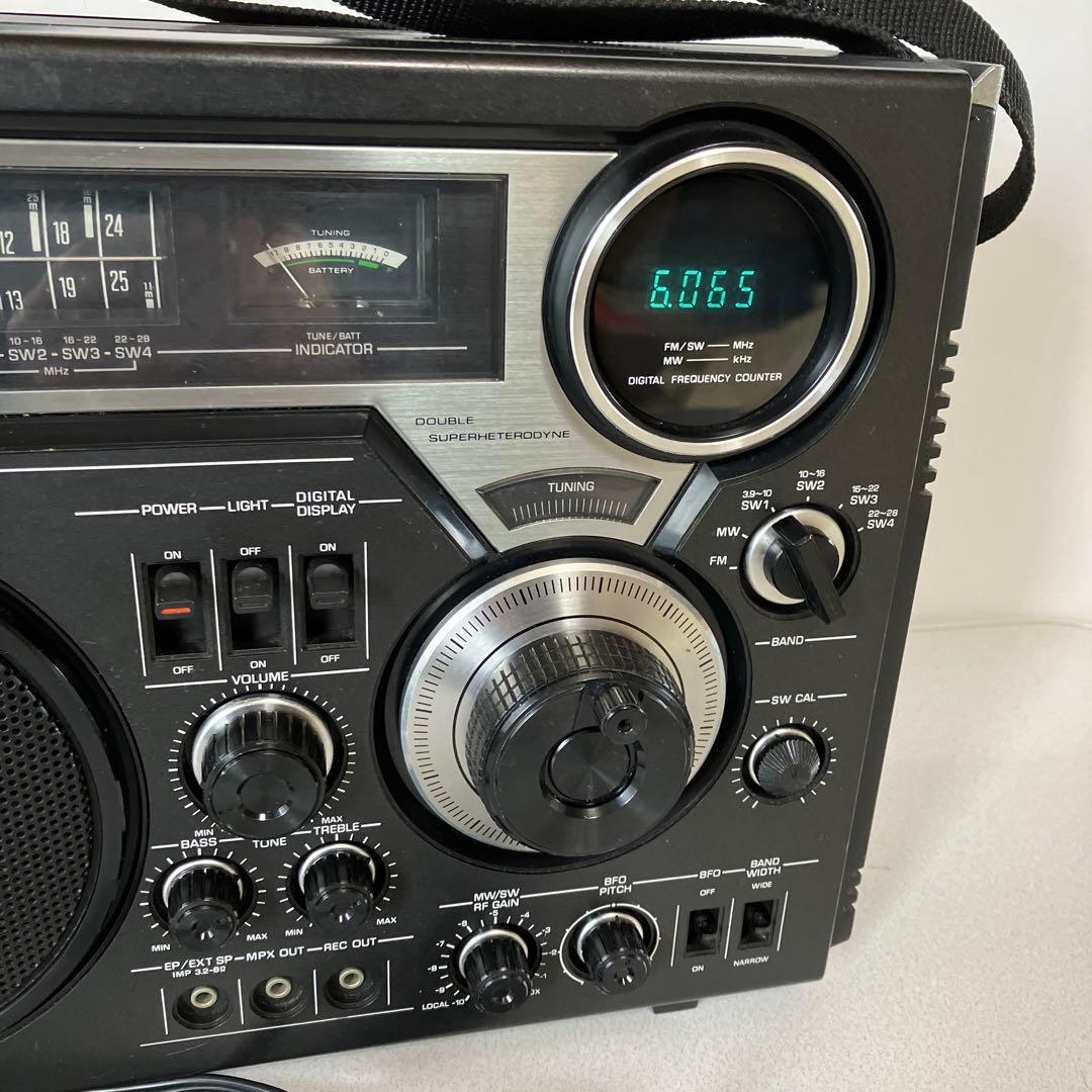 ナショナルＢＣＬラジオ　クーガー　　　　　　２６００　　完動品