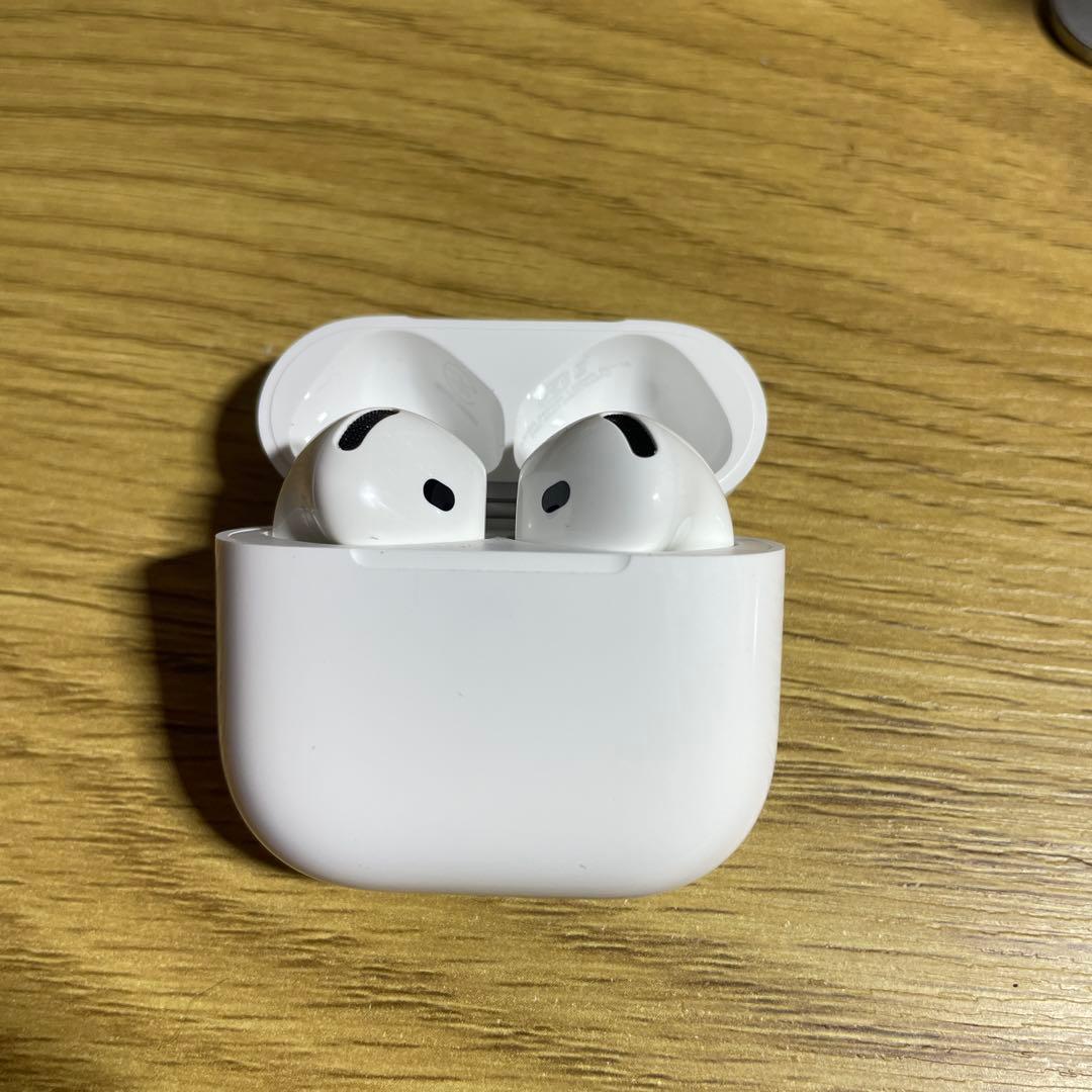 Apple Airpods 第4世代　ANC ノイズキャンセリング付き