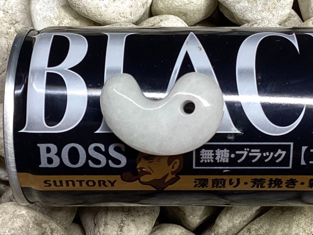 ✳60万円以上の高品質を‼️糸魚川翡翠勾玉*氷　安価卸しにて‼️ 守護石に　鑑別書付