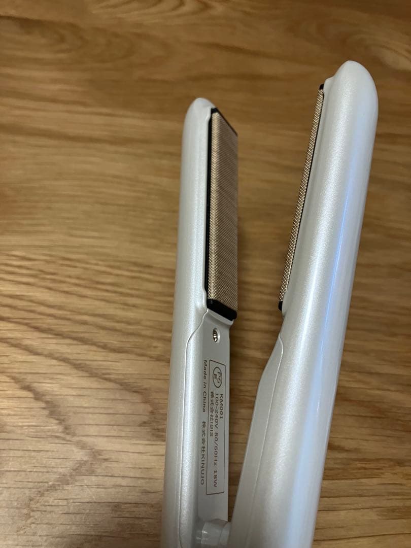 KINUJO キヌジョ　絹女　ストレート　ヘアアイロン　トラベル　ミニ