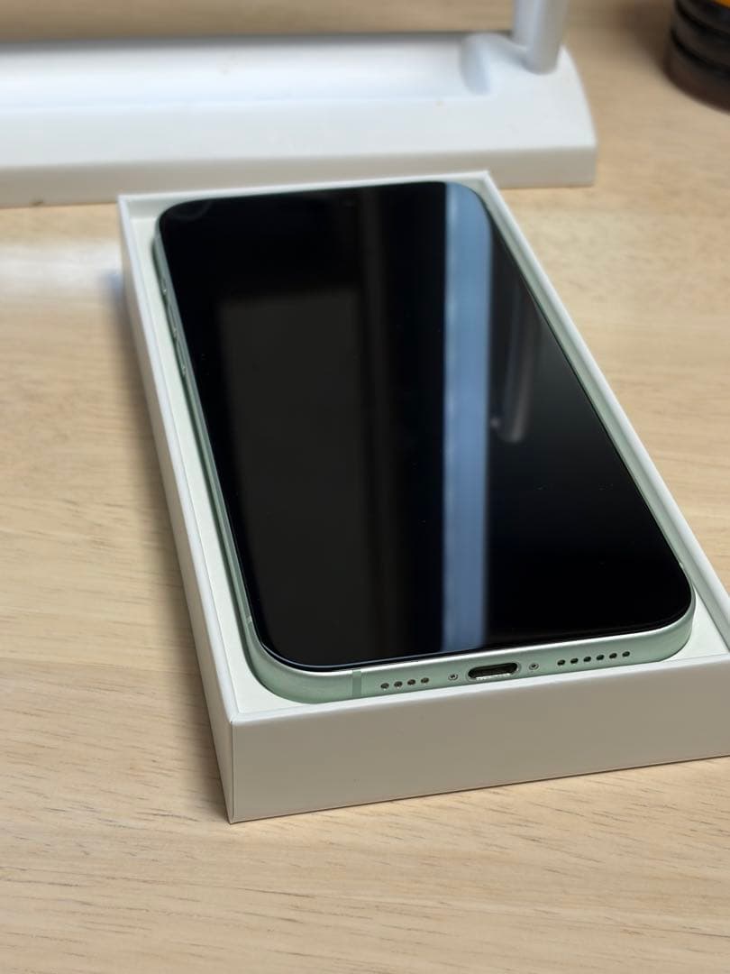 ☆船☆Apple iPhone15plus 256GB