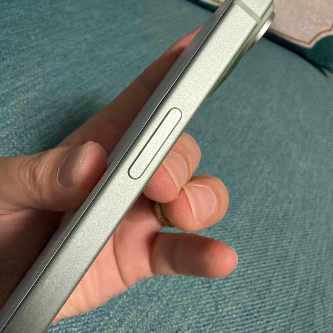 ☆船☆Apple iPhone15plus 256GB