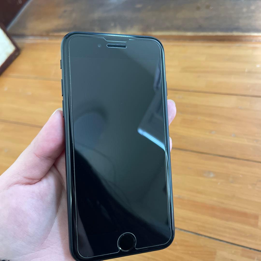 iPhone SE 第3世代 64GB SIMフリー バッテリー100％ 美品