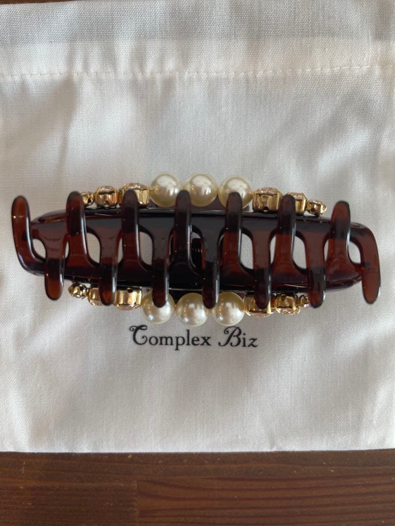 Complex Biz パール付きヘアクリップ