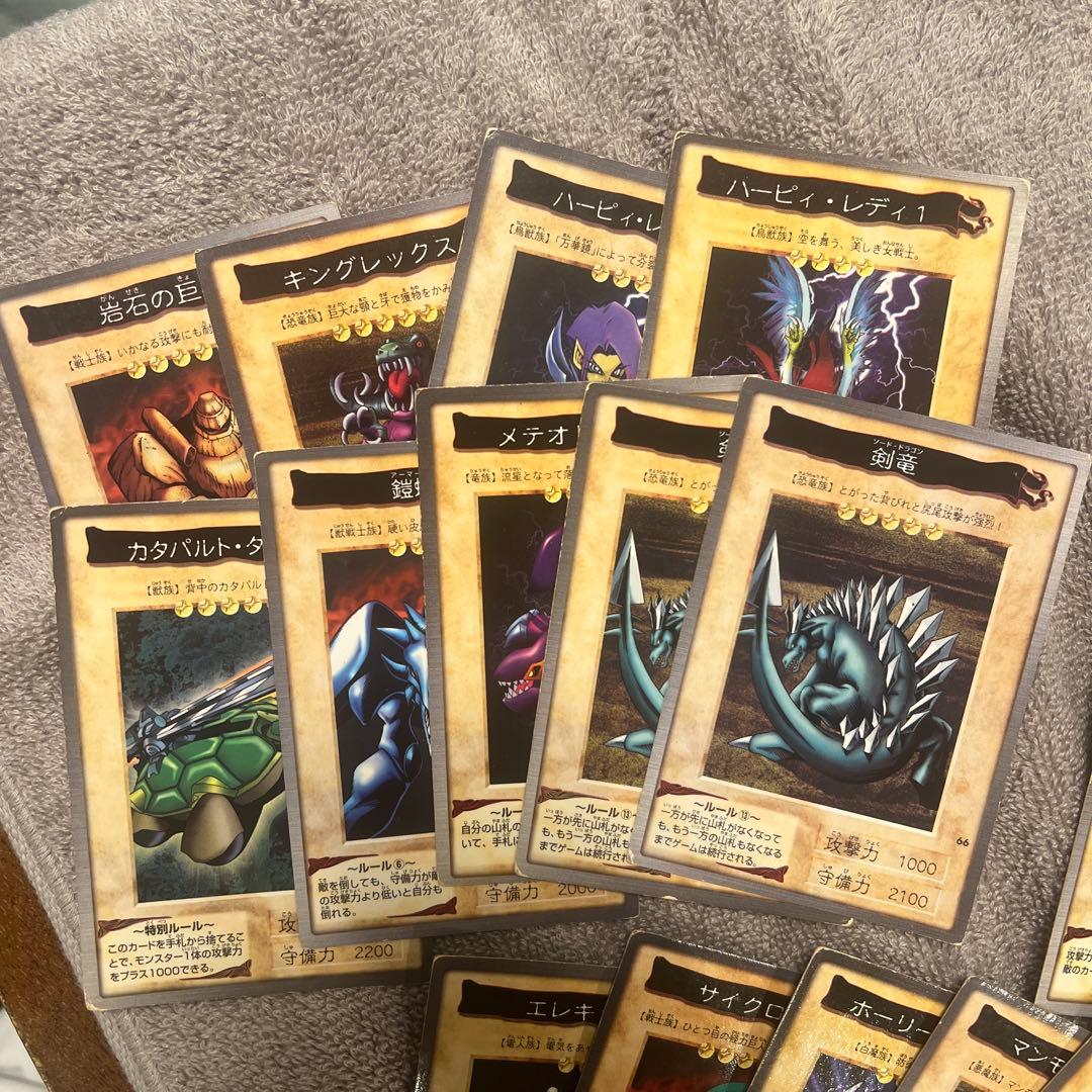 遊戯王　まとめ売り　バンダイ版　62枚