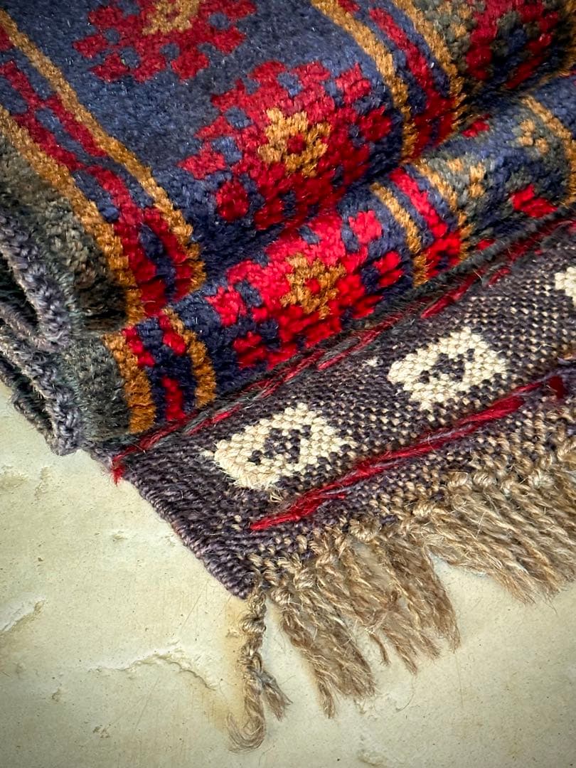 トライバルラグ　ヴィンテージラグ　アフガンラグ　マルダリ　バルーチ　プリミティブ