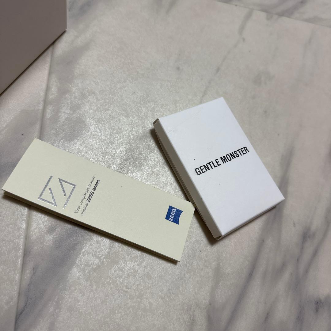 【美品】GENTLE MONSTER サングラス 赤レンズ 黒フレーム