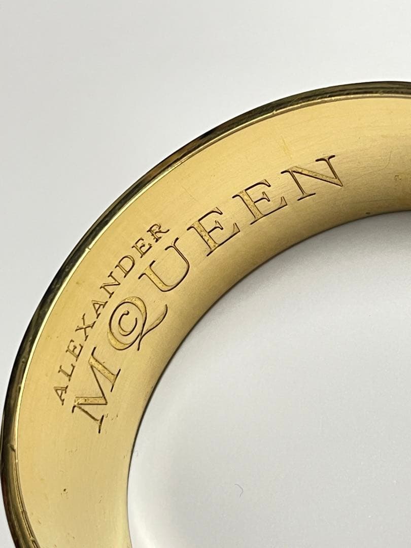 【匿名配送】Alexander McQUEEN バングル　❤︎