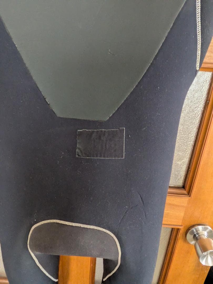 セミドライウェットスーツ