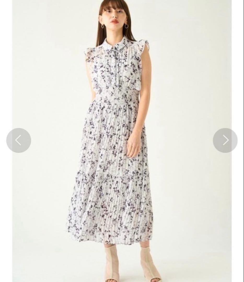 新品タグ付き　SNIDEL Sustainableフリルプリーツワンピース