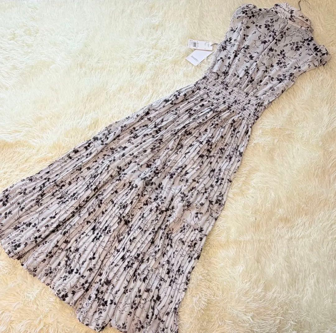 新品タグ付き　SNIDEL Sustainableフリルプリーツワンピース