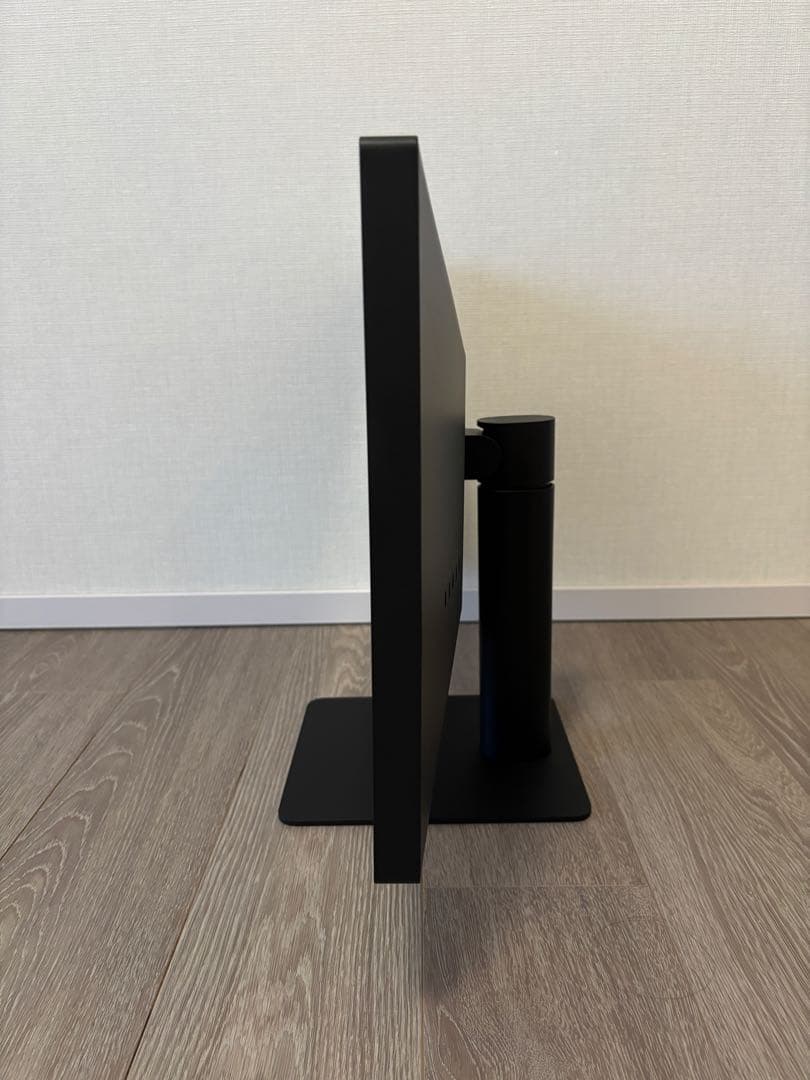 LG UltraFine 4K 24MD4KL-B 23.7型