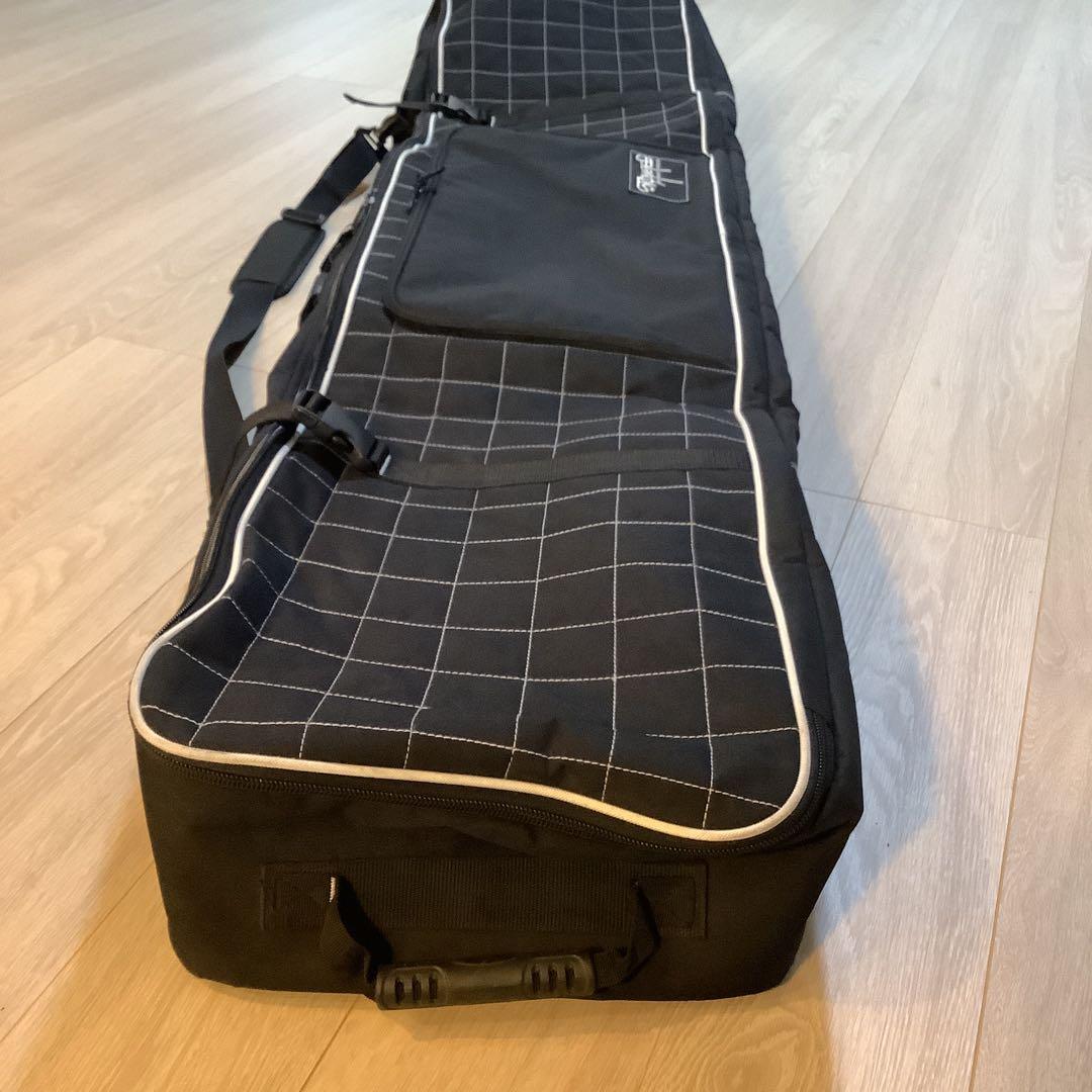 055storm shed ウィーリー キャリースノーボードバッグキャスター