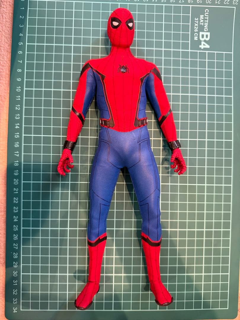 ホットトイズ　スパイダーマン　ホームカミング　トイサピエンス