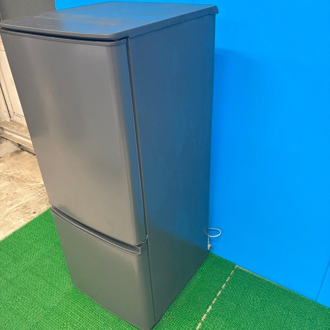 606 三菱　冷蔵庫　146L　2ドア　右開き　マッドグレー　小型　一人暮らし