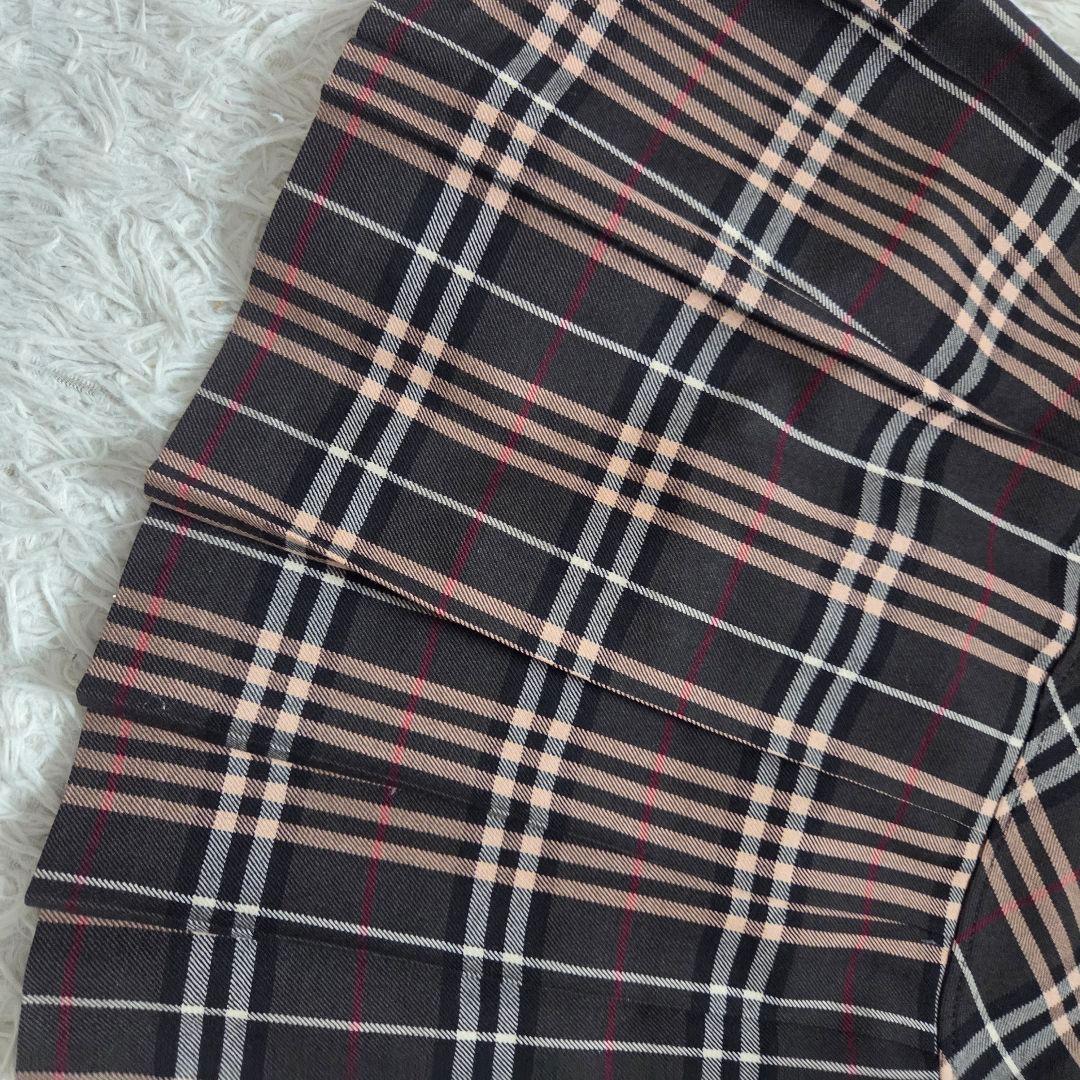 美品BURBERRY　バーバリーブルーレーベル　ノバチェック　ミニスカ　プリーツ