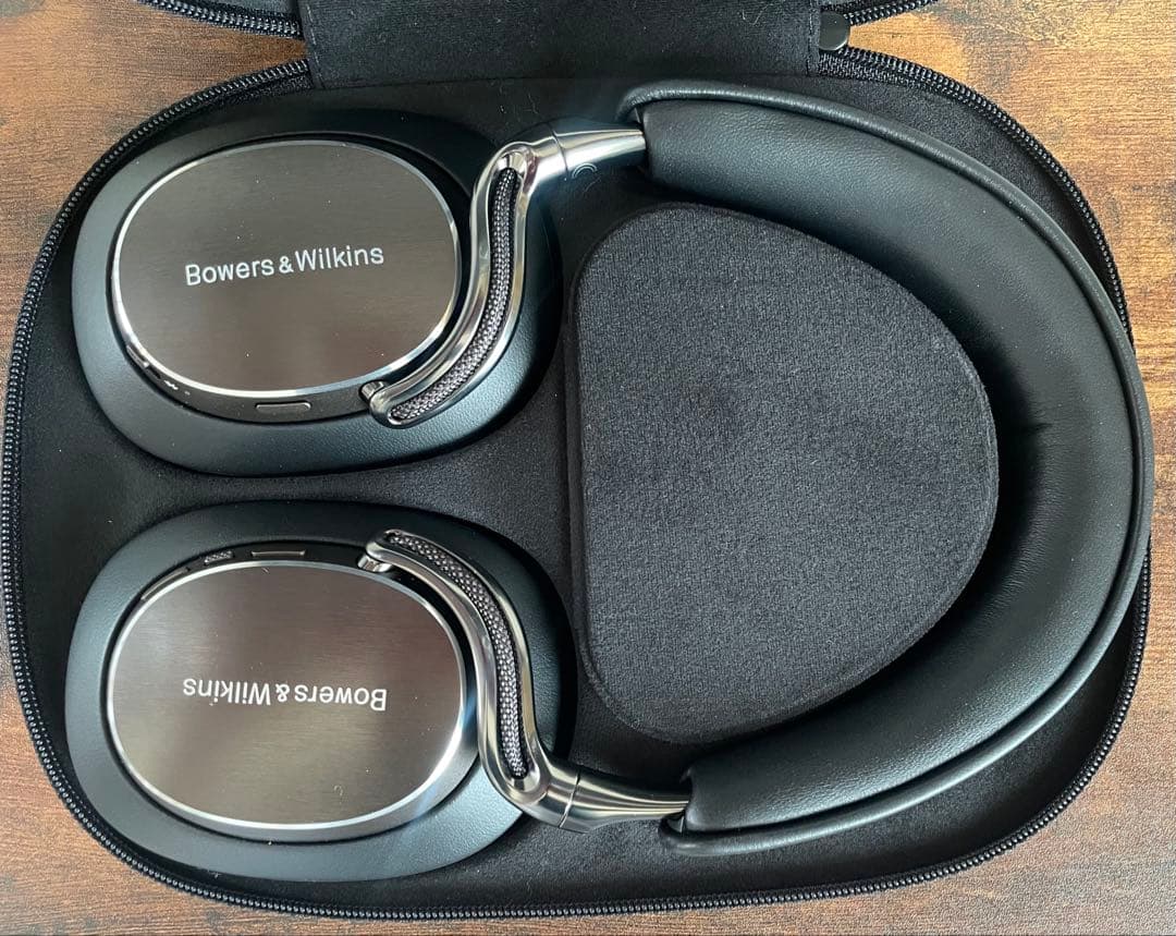 美品！Bowers & Wilkins Px8 S2
